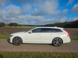 Volvo V90 T4 Momentum Geartronic Momentum - weiße Volvo V90