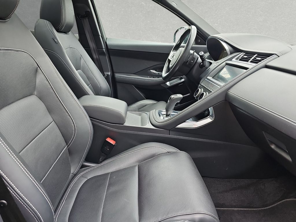 Jaguar E-Pace P300 R-Dynamic HSE