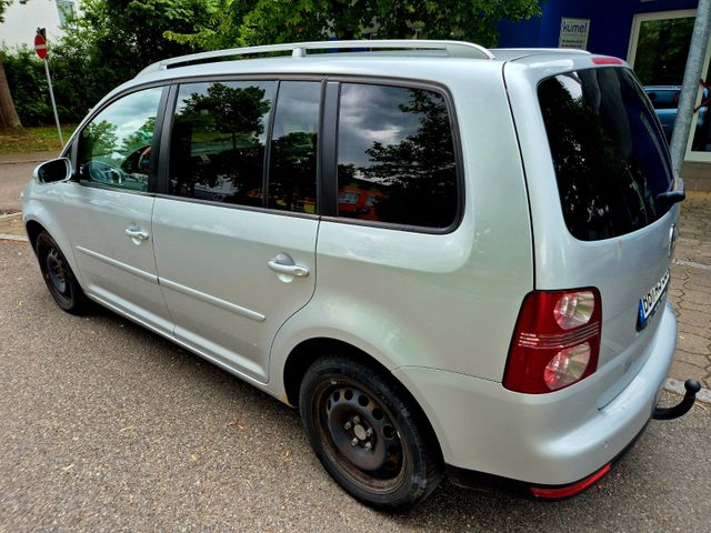 Volkswagen Touran Trendline 1.9TDI 105PS KLIMA 7 SITZER AHK
