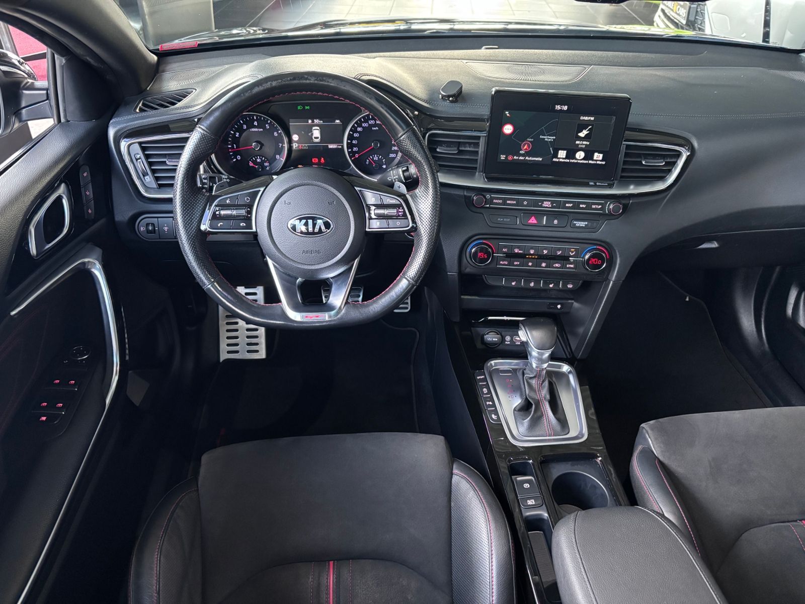 Fahrzeugabbildung Kia ProCeed GT PANO LED NAVI