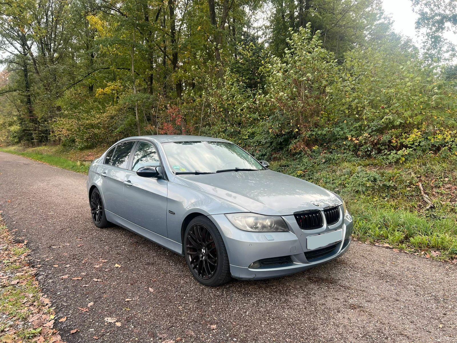 BMW 320