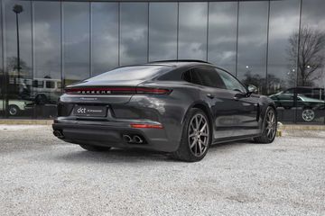 Porsche Panamera - 4