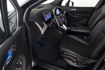 BMW 218d Active Tourer Widscreen RFK AHK 1.Hand
