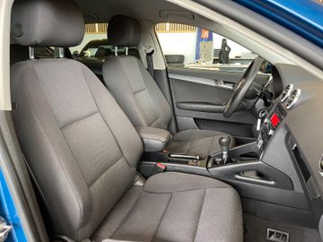Audi A3 Sportback 1.6 Attraction *TEMPOMAT*SZHZ*KLIMA