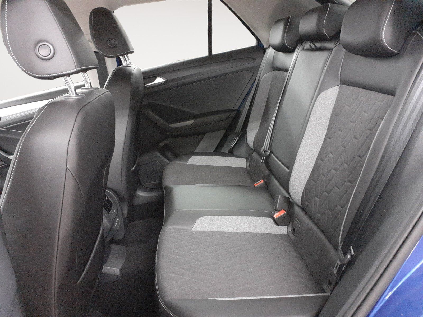 Volkswagen T-Roc - Bild 9