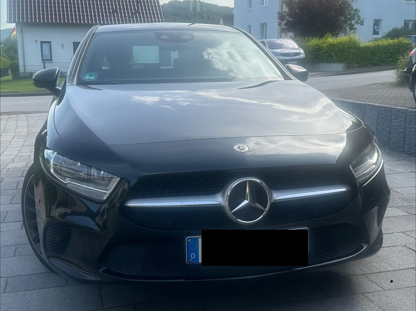MERCEDES-BENZ A 180 Advanced Advanced mit Business Packet