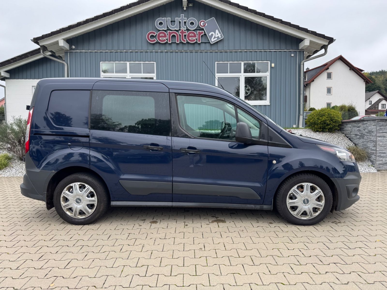 Fahrzeugabbildung Ford Transit Connect°Ausbau°1.Hand°PDC°
