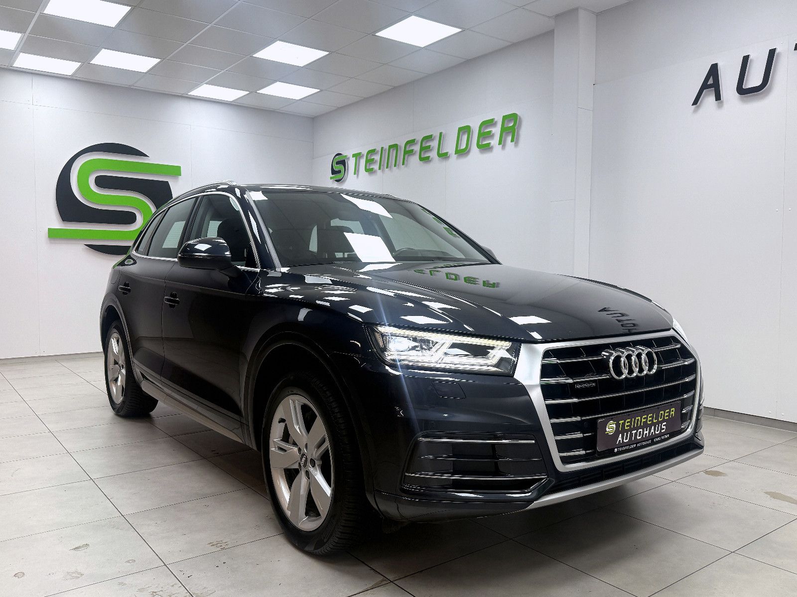 AUDI Q5 3.0 TDI quattro design / VIRT.COCKP./ MATRIX