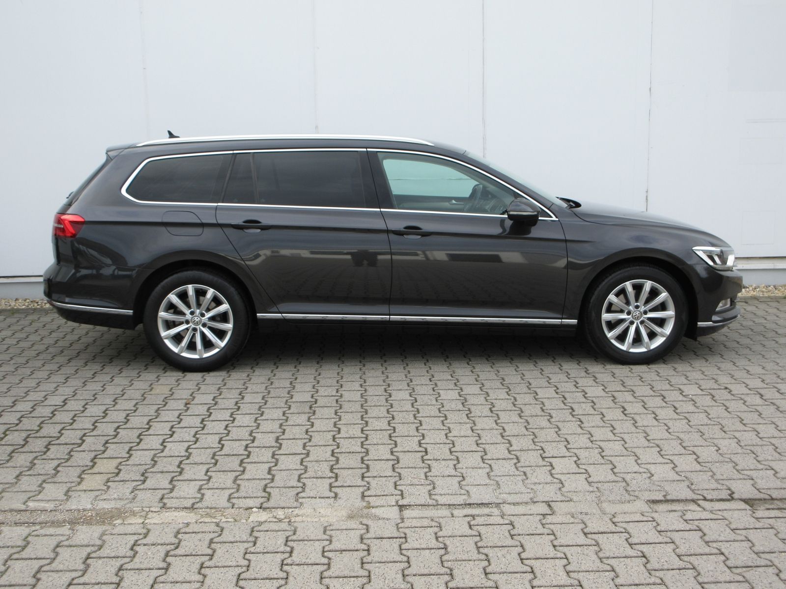 Passat Variant 2.0 TDI DSG Highline AHK/LED/NAVI