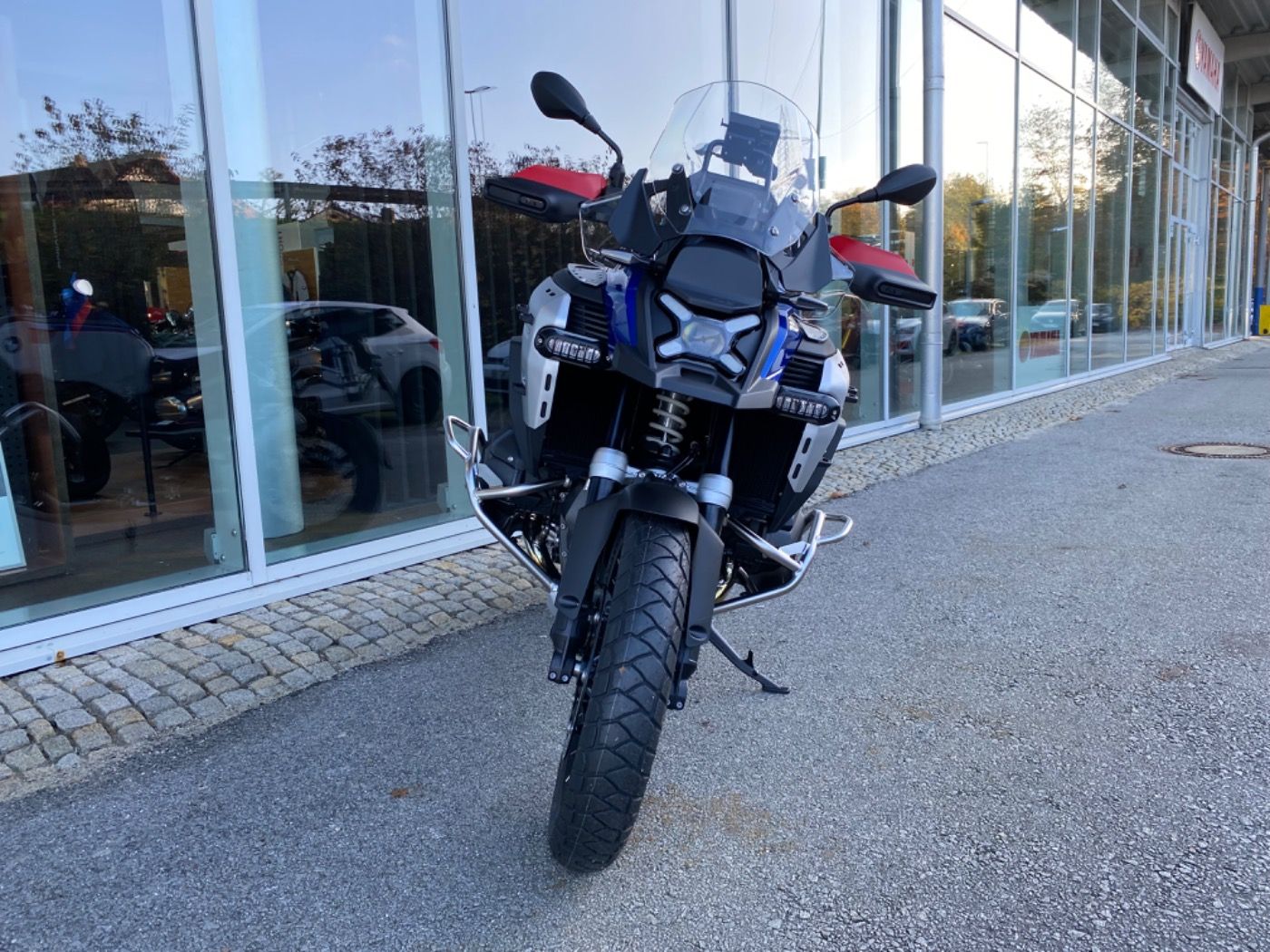 Fahrzeugabbildung BMW R 1300 GS Adventure Trophy