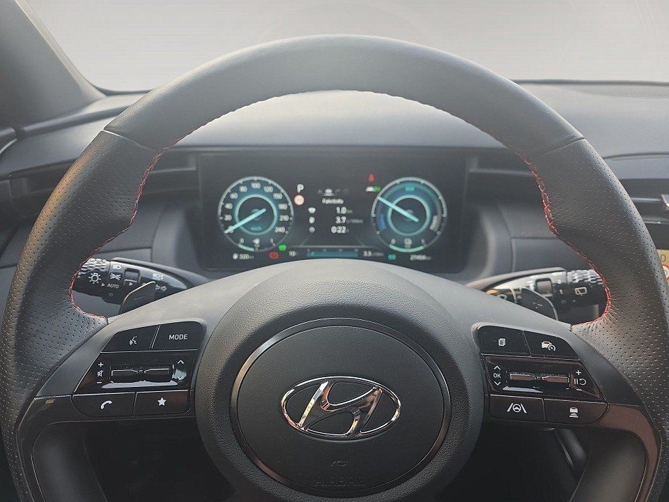 Fahrzeugabbildung Hyundai TUCSON Plug-in-Hybrid 1.6 T-GDi 265PS 6-AT 4WD N