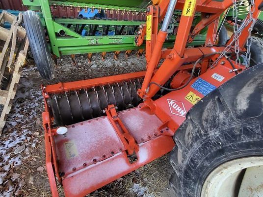 Amazone HRB302D mit Amazone D8/30 Spezial