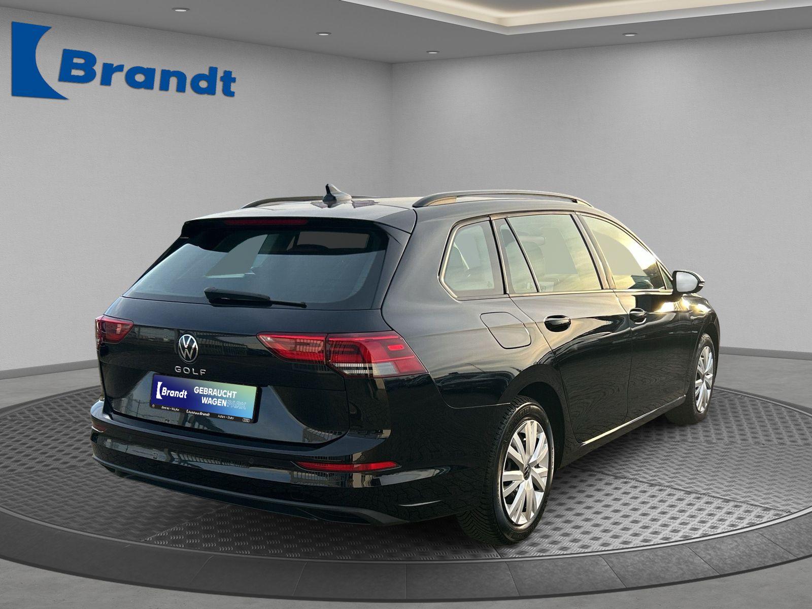 Volkswagen Golf VIII Variant 2.0 TDI Life LED+NAVI+ACC+PDC