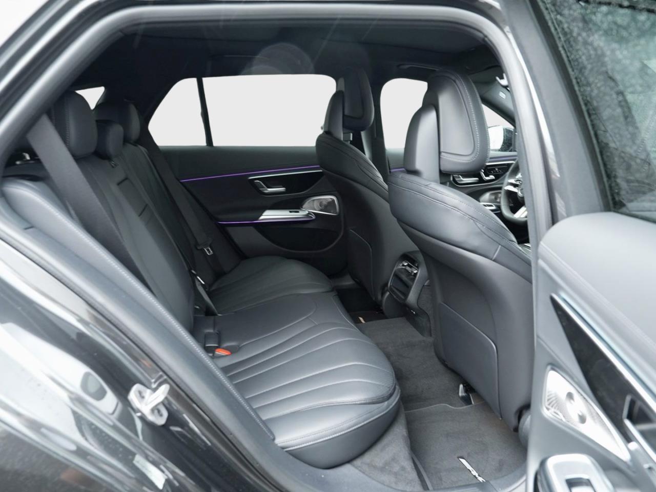 Mercedes-Benz E 220 d T-Modell AMG Night Panorama AHK Distroni