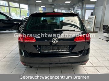 Volkswagen Golf - 5