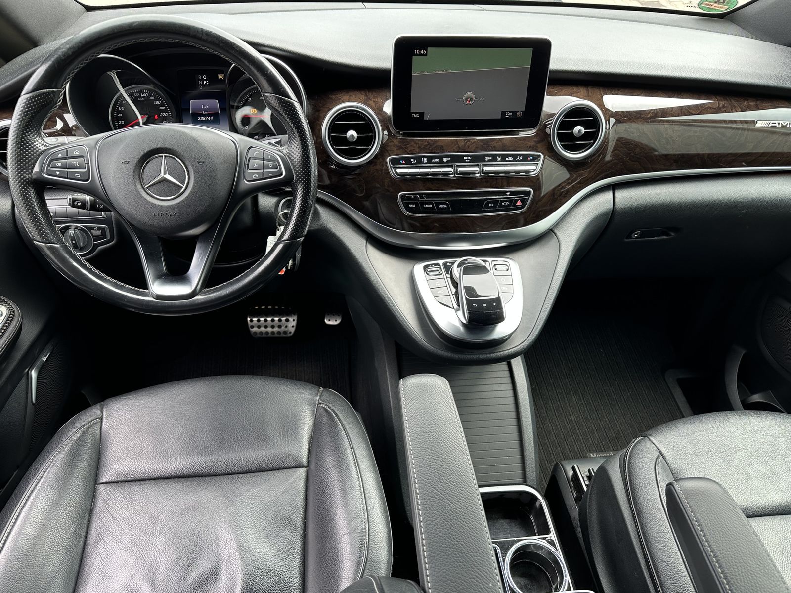 Fahrzeugabbildung Mercedes-Benz V 250 CDI Avantgarde NAV+LED+AHK+BURMESTER+360°+
