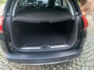 Peugeot 2008 - 6