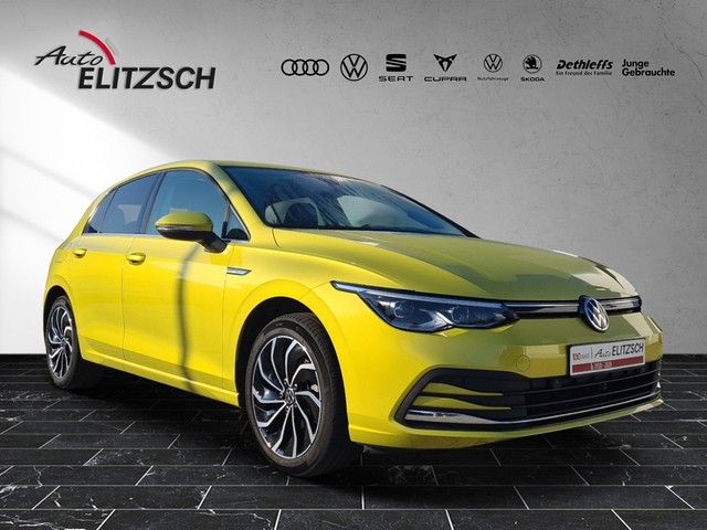 Fahrzeugabbildung Volkswagen Golf VIII Style LED ACC AID HUD NAVI PDC SHZ LED
