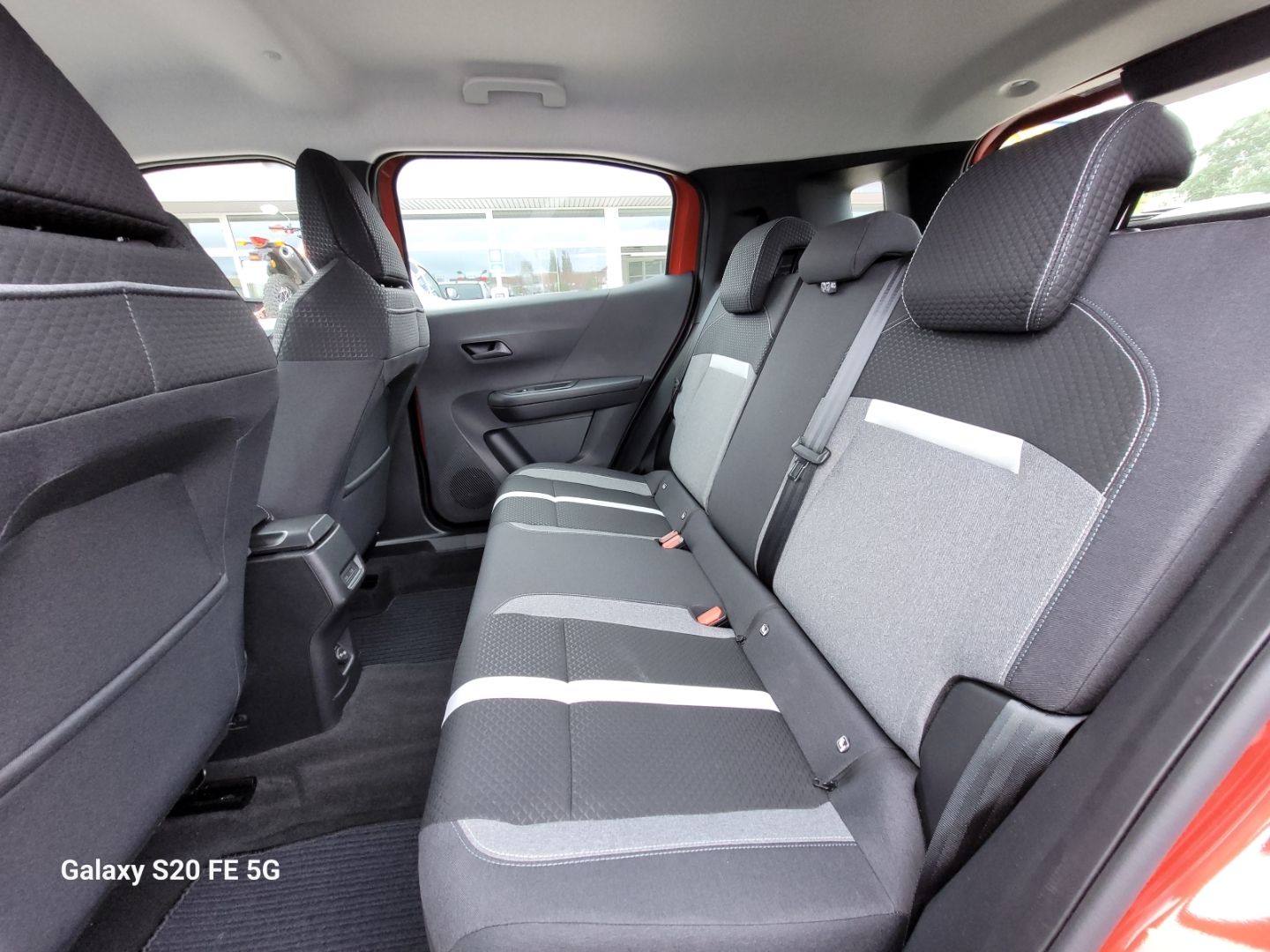 Fahrzeugabbildung Opel Frontera Edition 1.2 SHZ+LHZ+Kamera+Allwetter