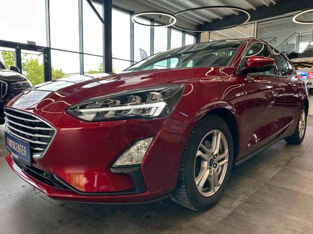 MYAUTOCENTER – Gebraucht- und Jahreswagen mit Werkstattservice in Pfaffenhofen Ford Focus Lim. *Pano*Kamera*AHK*LED*