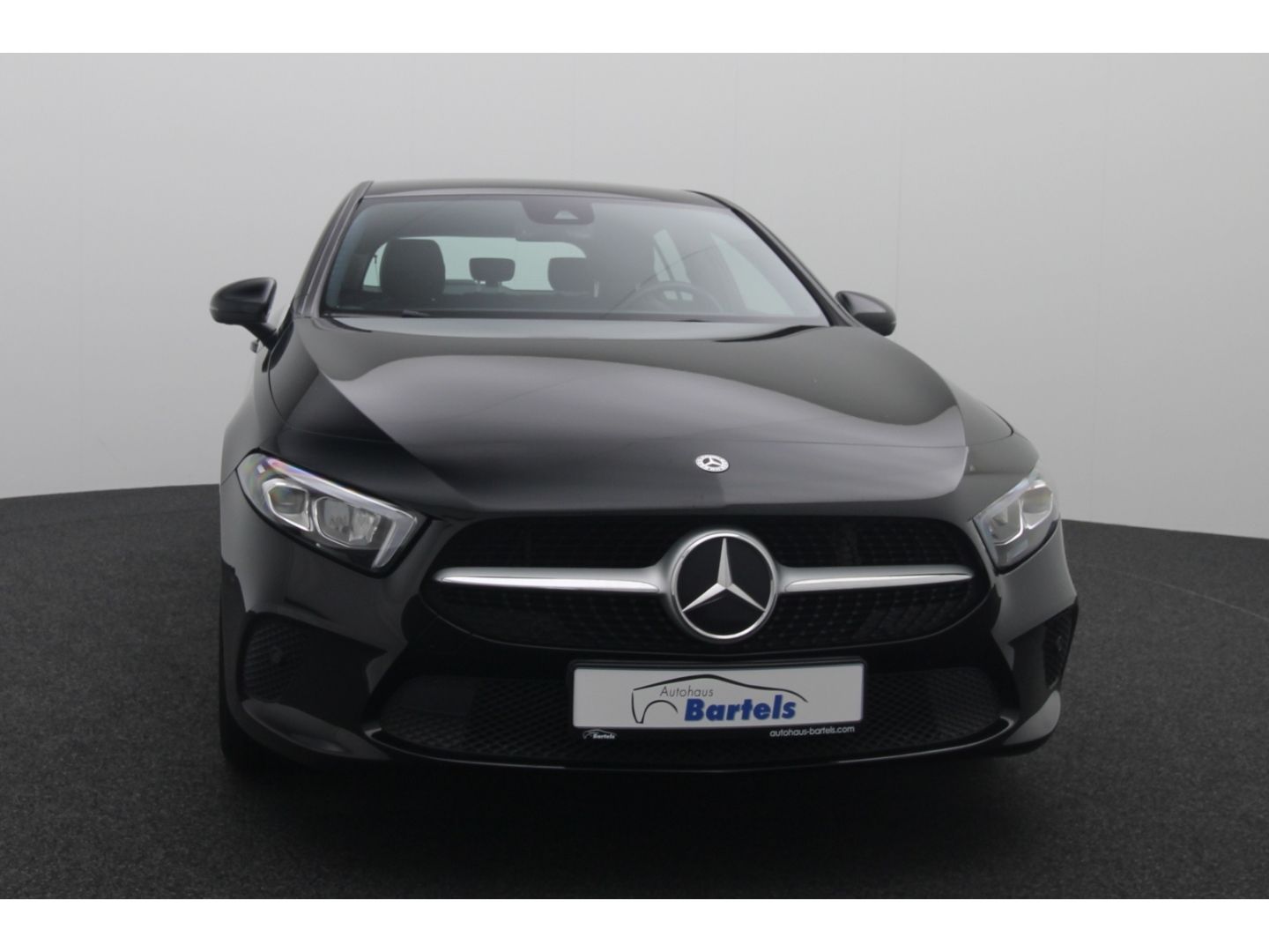 Fahrzeugabbildung Mercedes-Benz A 200 LED SHZ Kamera Navigation Digitales Cockpi
