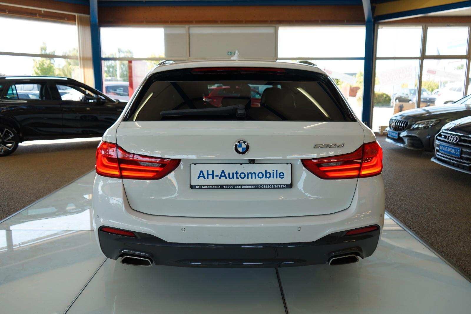 BMW 530 d Touring M Sport XENON / NAVI / LEDER / HUD