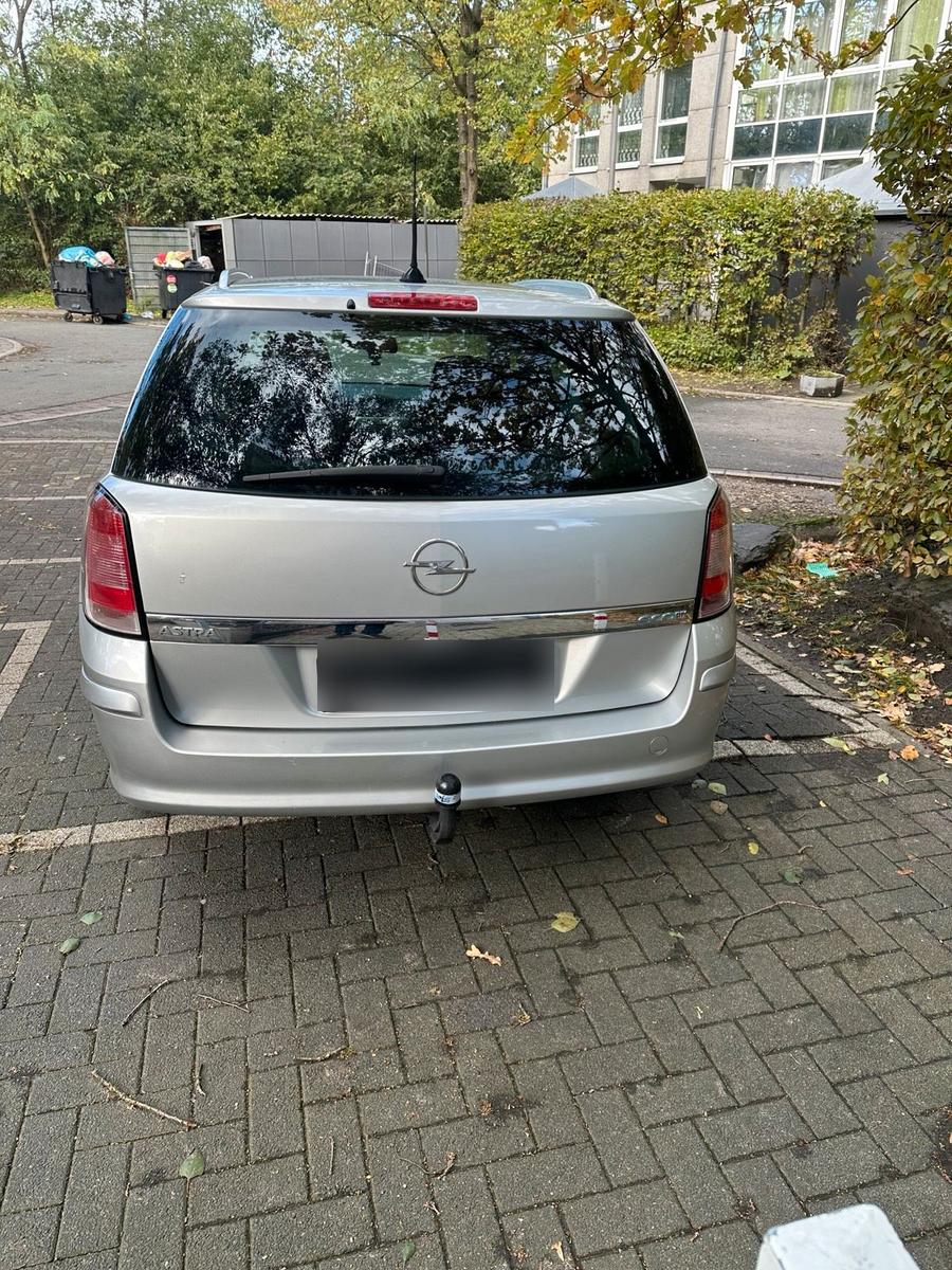 Opel Astra 2009 — photo 5