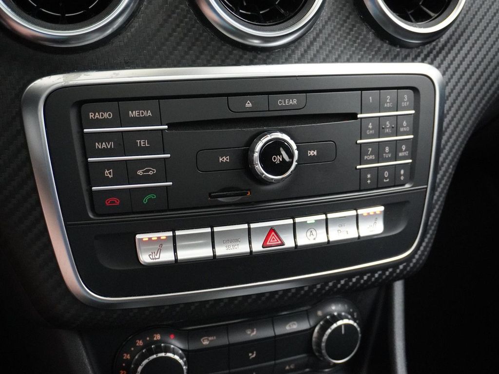 Mercedes-Benz A 220 d A45 Spoiler AMG Styling panorama dach si