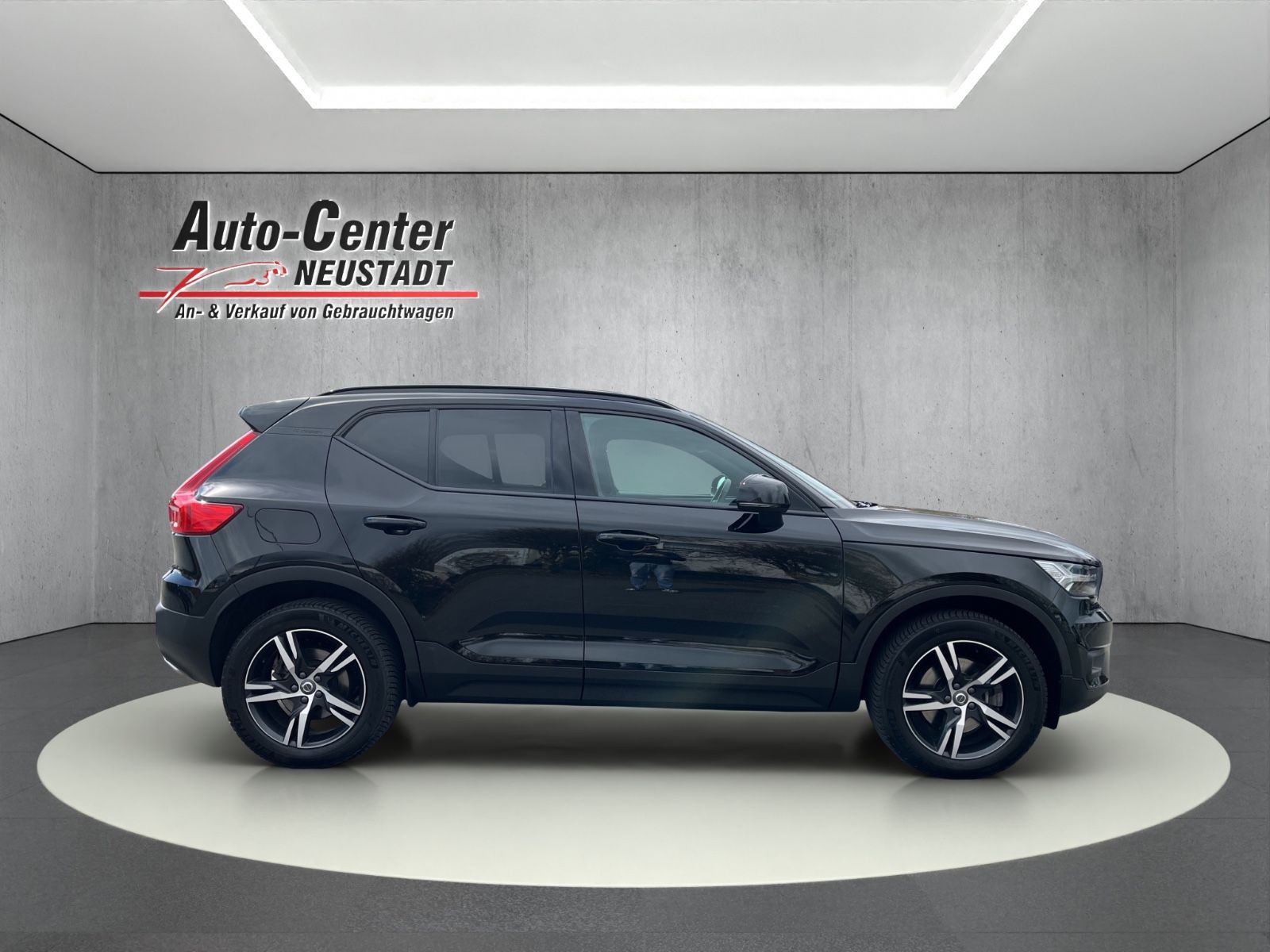 Volvo XC 40 R Design AWD AHK 360° LED H&K CARPLAY foto 2