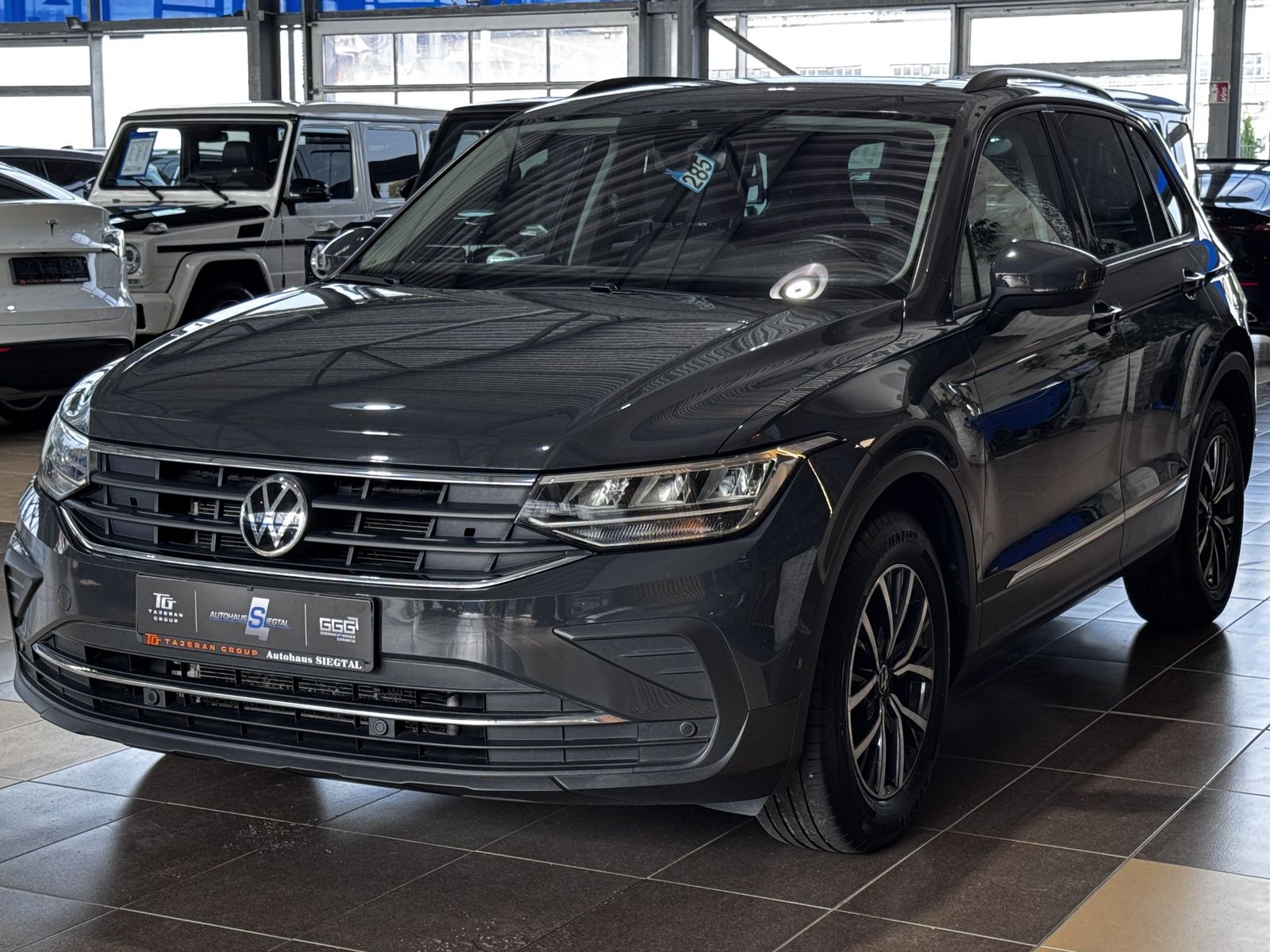 Volkswagen Tiguan Life Navi Spurassist. AHK ACC LED SHZ imagem 3