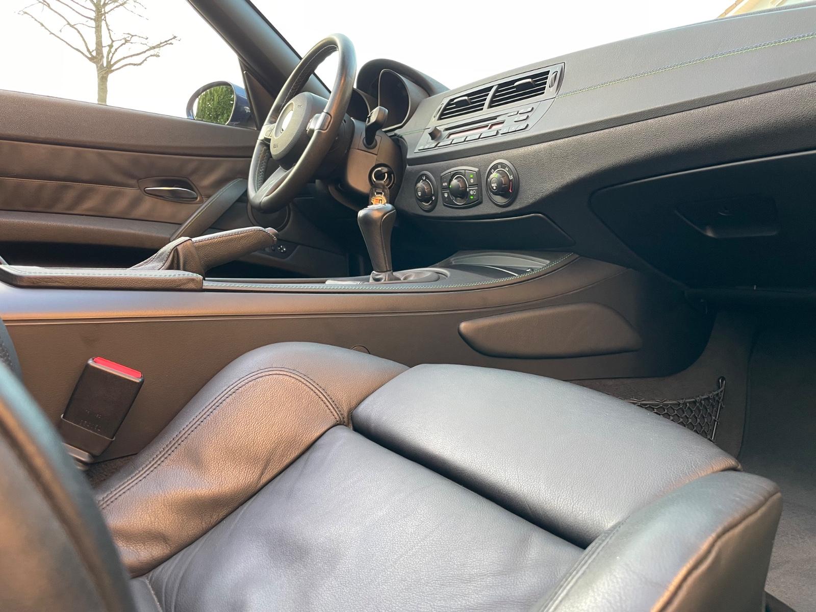 Car Image 21