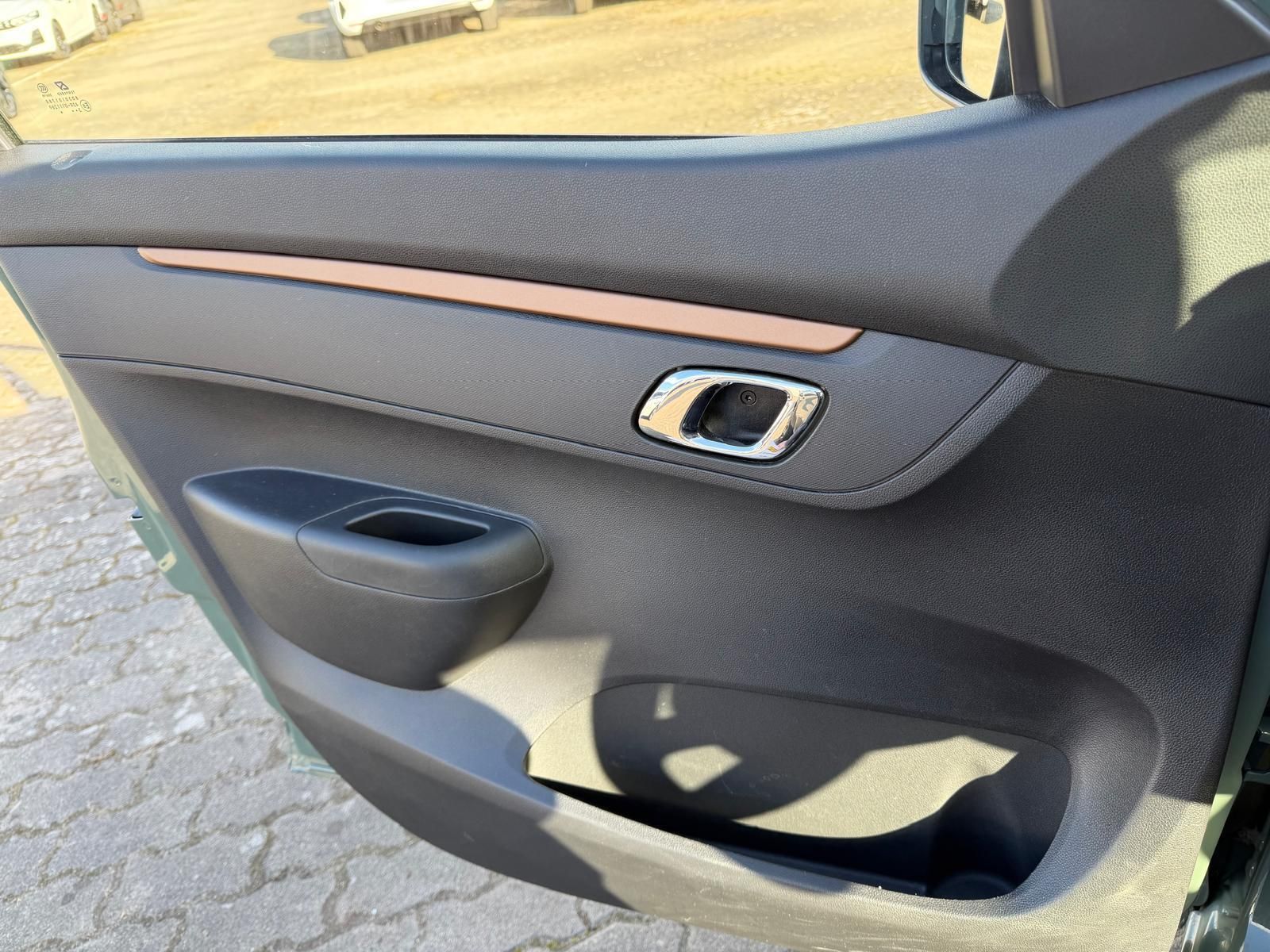Dacia Spring - Bild 17