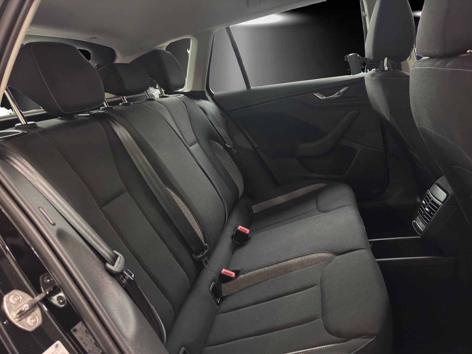 Fahrzeugabbildung SKODA Kamiq Tour 1,5 TSI 110 kW DSG