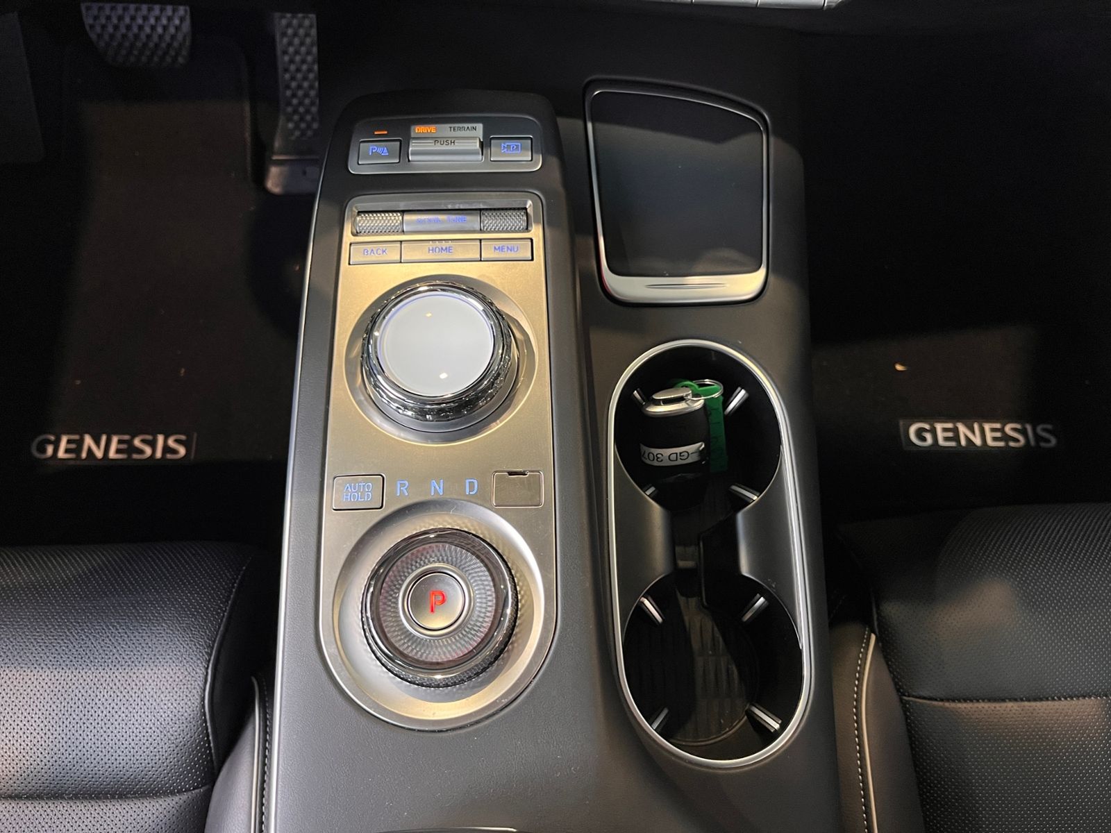 Fahrzeugabbildung Genesis GV70 Luxury KomfortP AWD PANO LEXICON