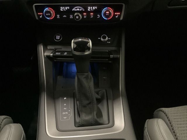 Q3 advanced 35 TDI S tronic,Kamera,AHZV,LED,Navi