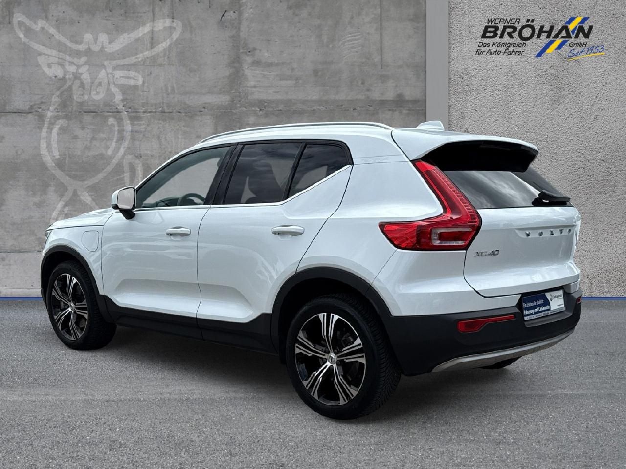 Fahrzeugabbildung Volvo XC40 Inscription Recharge Plug-In Hybrid 2WD