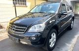 Mercedes-Benz ML 320*Klimaauto*Einparkhilfe - Mercedes-Benz ML 320 aus 2005