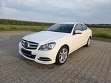 Mercedes-Benz C 220 CDI Coupe BlueEfficiency - Mercedes-Benz C 220: Cdi