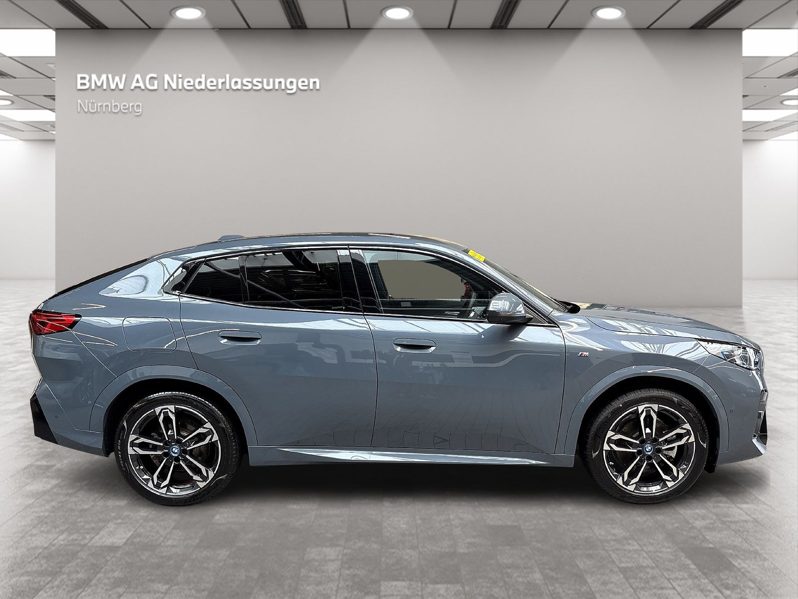 BMW iX2 - Bild 6