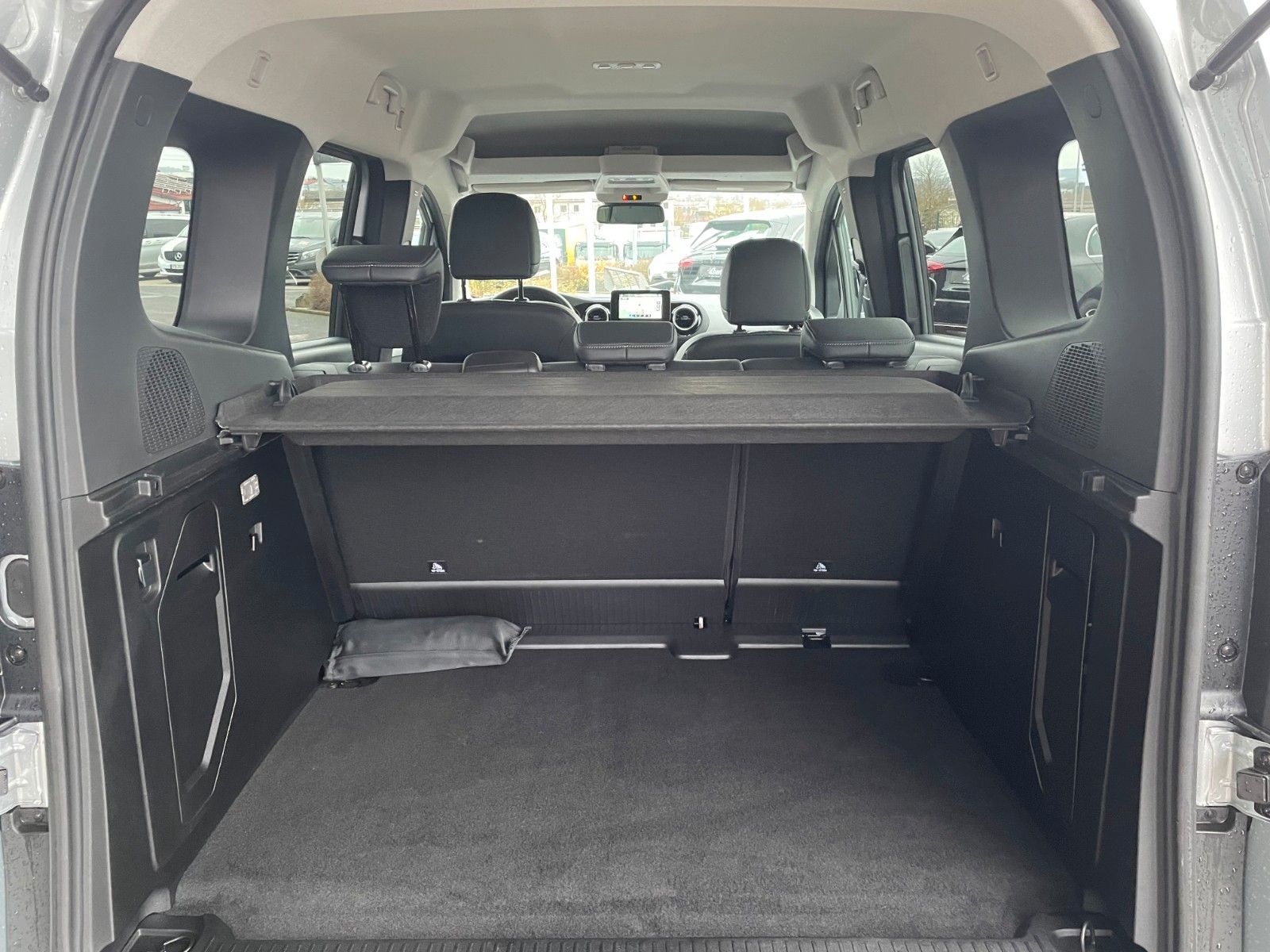 Fahrzeugabbildung Mercedes-Benz T 180 d Progressive Edition Kamera LED MBUX SHZ