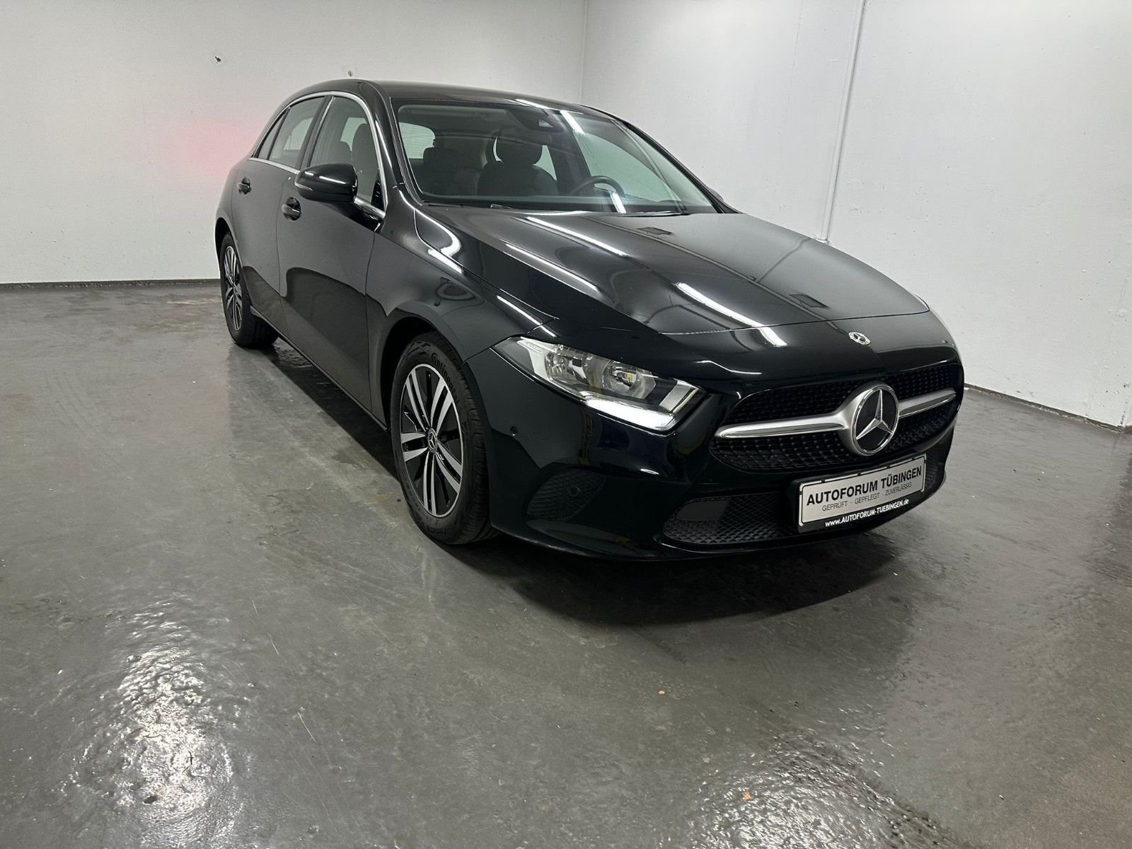 Fahrzeugabbildung Mercedes-Benz A 200 d *PROGRESSIVE*NAVI*