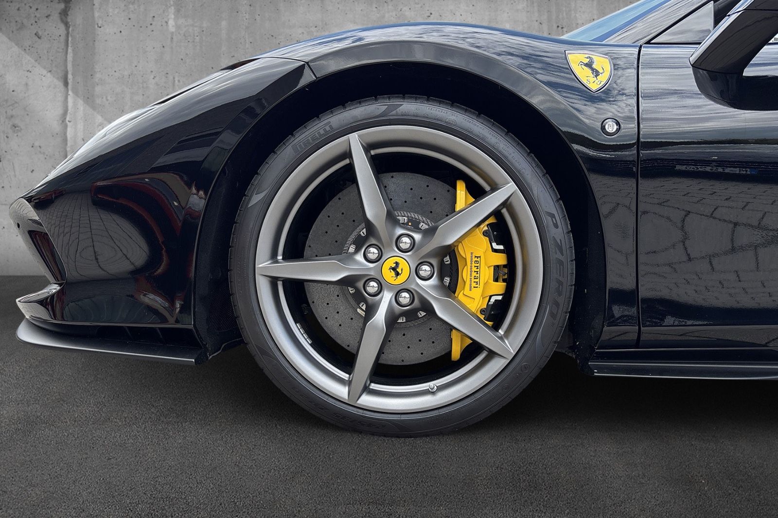 Fahrzeugabbildung Ferrari F8 Spider*Carbon*LED*Lift*Kamera*Neuwagen*