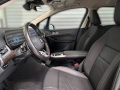 Fahrzeugabbildung BMW 218i Active Tourer Luxury Line -- AHK/ ACC/