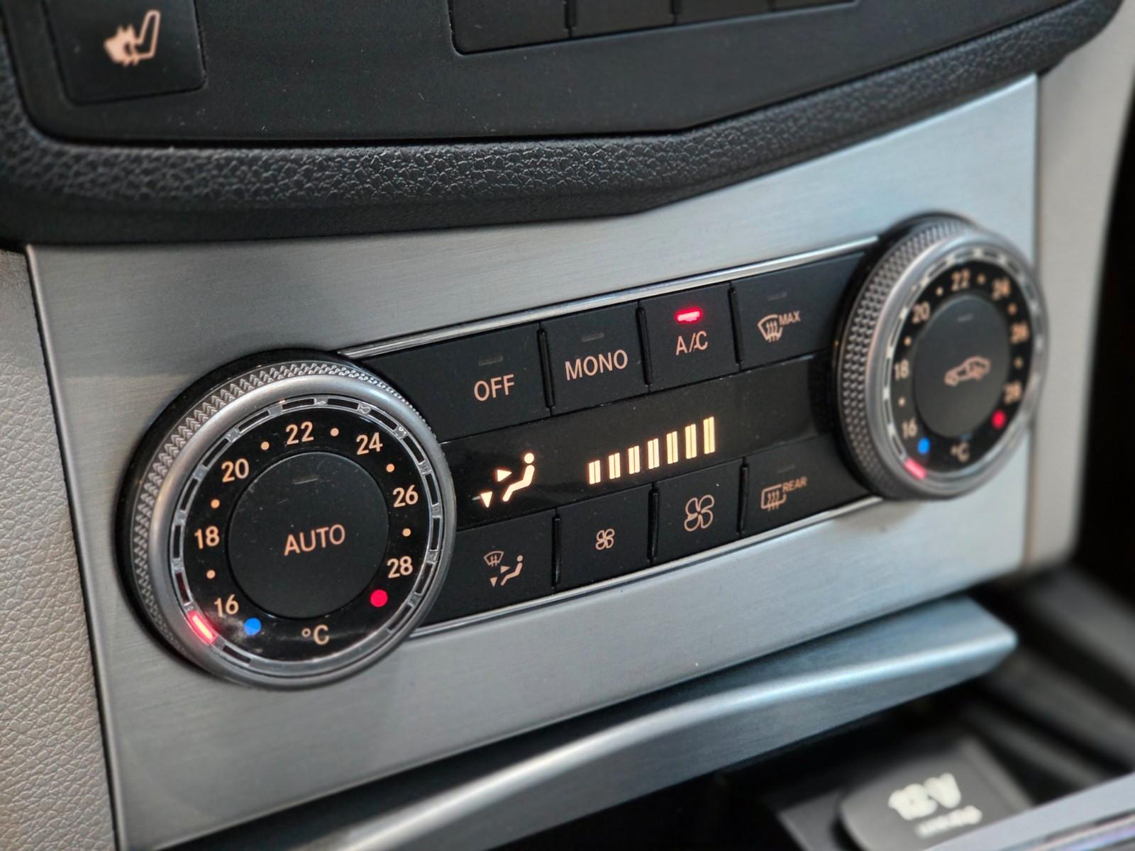 Mercedes-Benz C200 2008 — photo 15