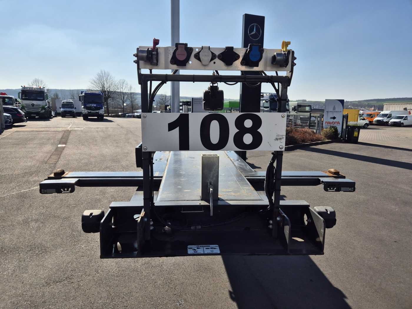 Fahrzeugabbildung Krone SD BDF BPW-Achsen Liftachse mitte Container