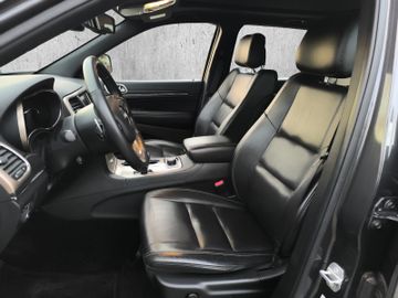 Jeep Grand Cherokee 3.0 CRD Limited PANO KAMERA XENON