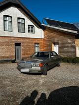 Mercedes-Benz Mercedes S-Klasse 260E|W126|1988|Große His... - Mercedes-Benz E 260 mit Benzin-Antrieb: Limousine, Schaltgetriebe