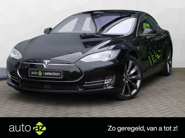 Tesla Model S 85D Base / panorama dach