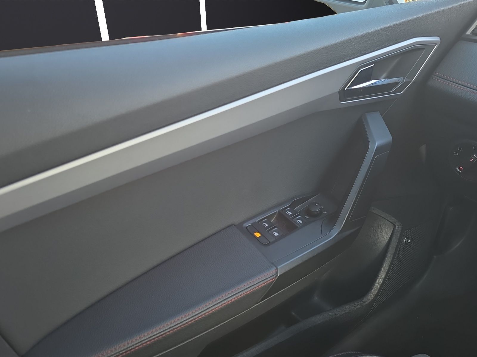 Fahrzeugabbildung SEAT Ibiza FR Black Edition 1.0 TSI KAMERA NAVI LED