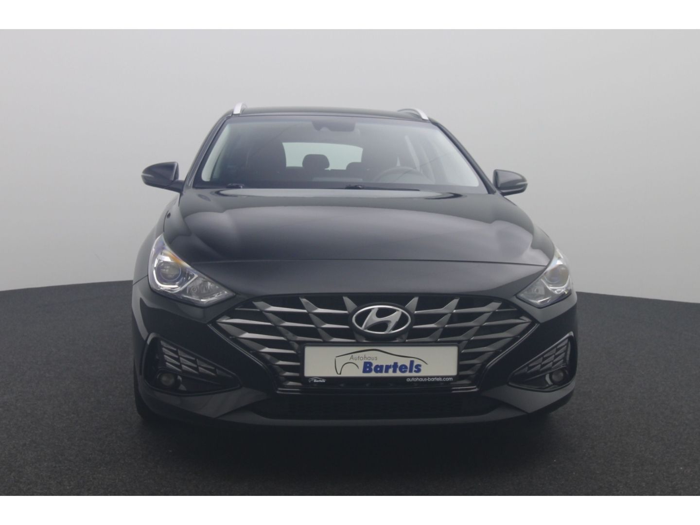 Fahrzeugabbildung Hyundai i30 1.6 Pure Kamera LED Tempomat 2-Zonen Klima